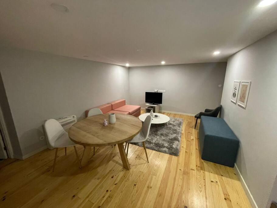Torrinha'S Backyard Apartment Porto Ngoại thất bức ảnh