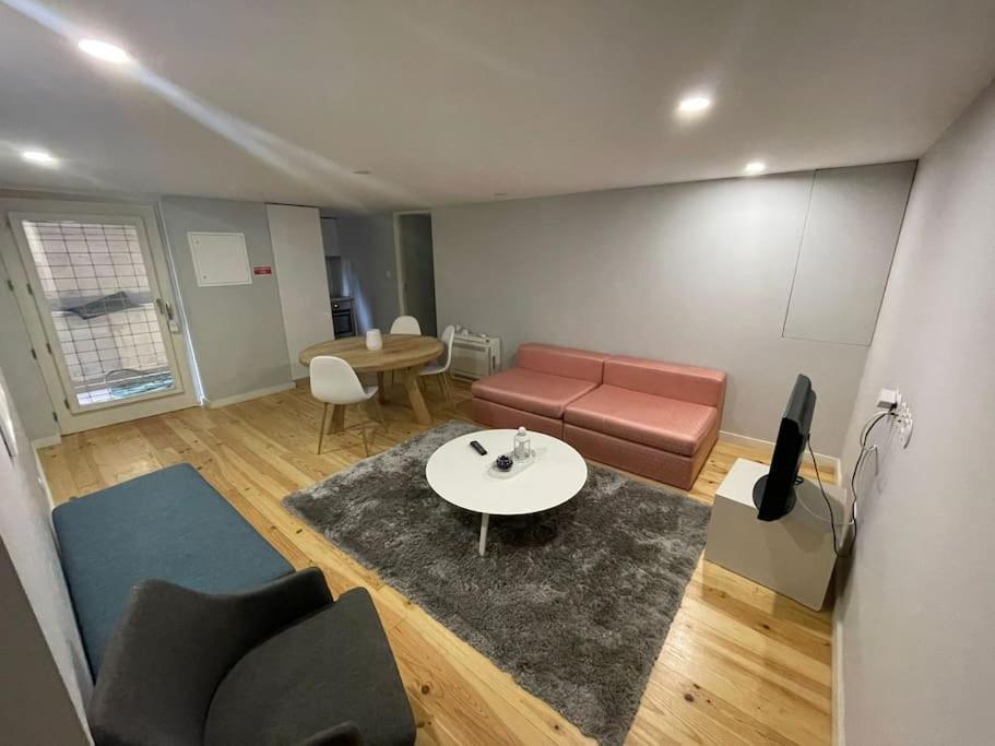 Torrinha'S Backyard Apartment Porto Ngoại thất bức ảnh